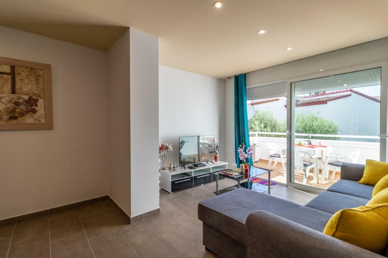 Goldhome - Valira Empuriabrava Bagian luar foto
