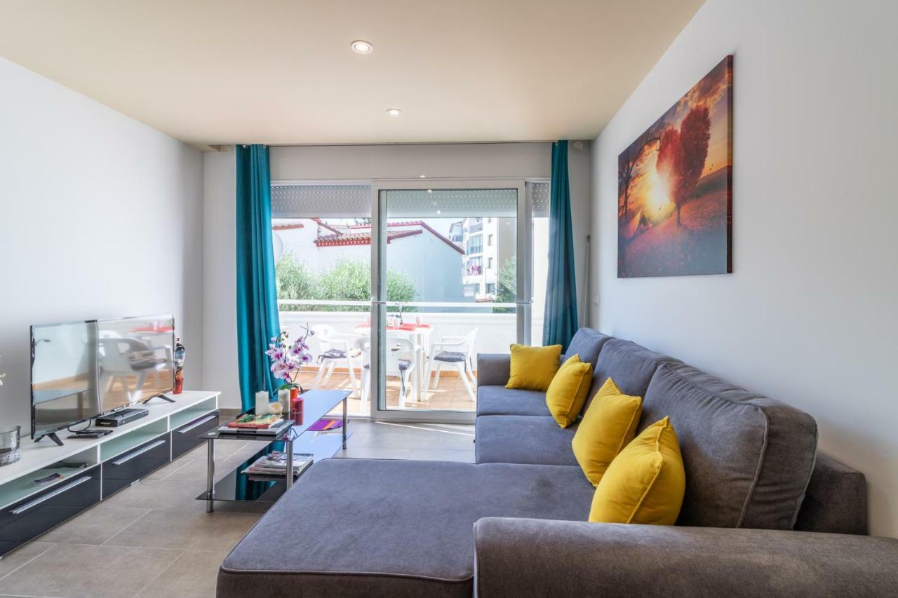 Goldhome - Valira Empuriabrava Bagian luar foto